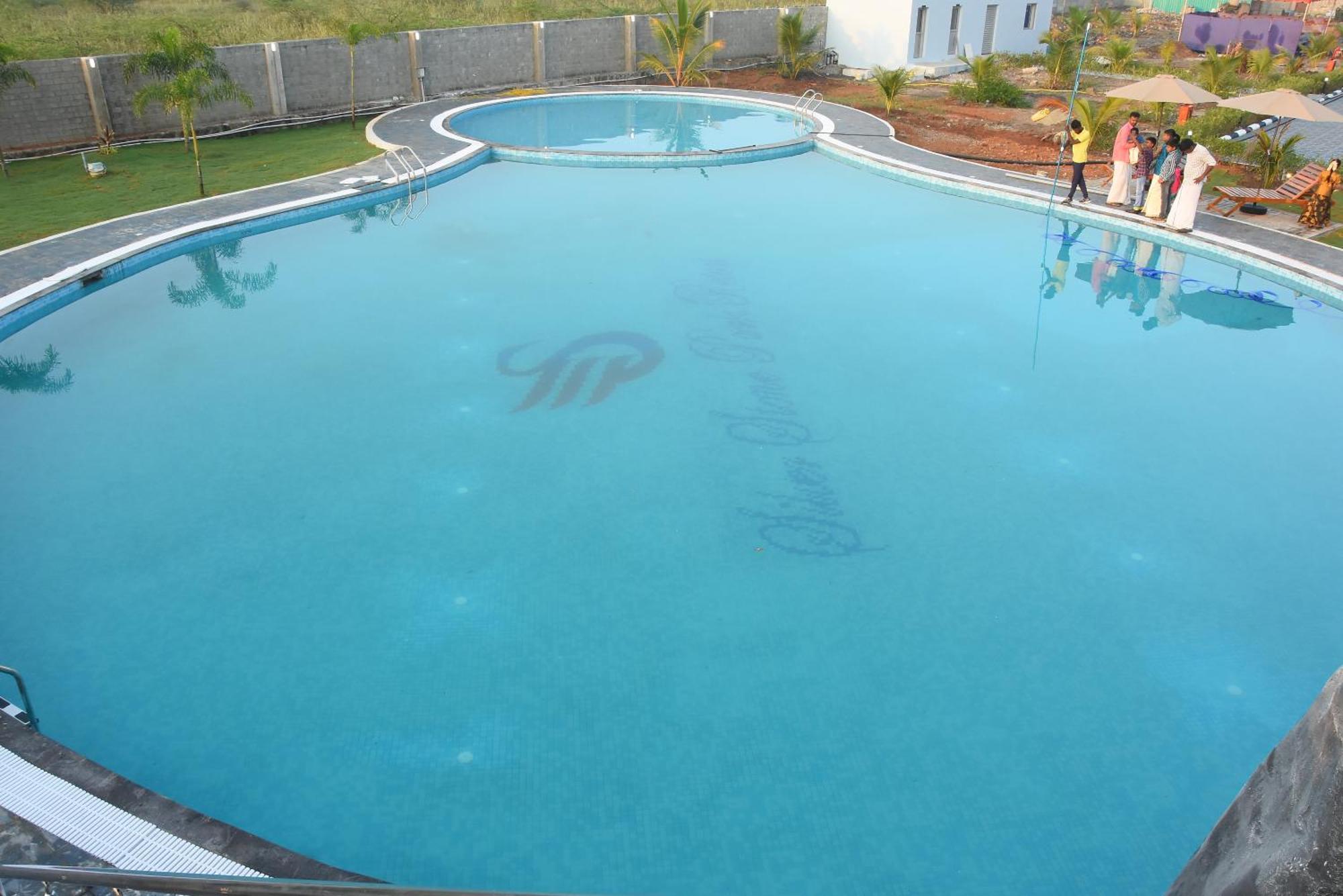 Silver Stone Park Resort, Kovilpatti 外观 照片