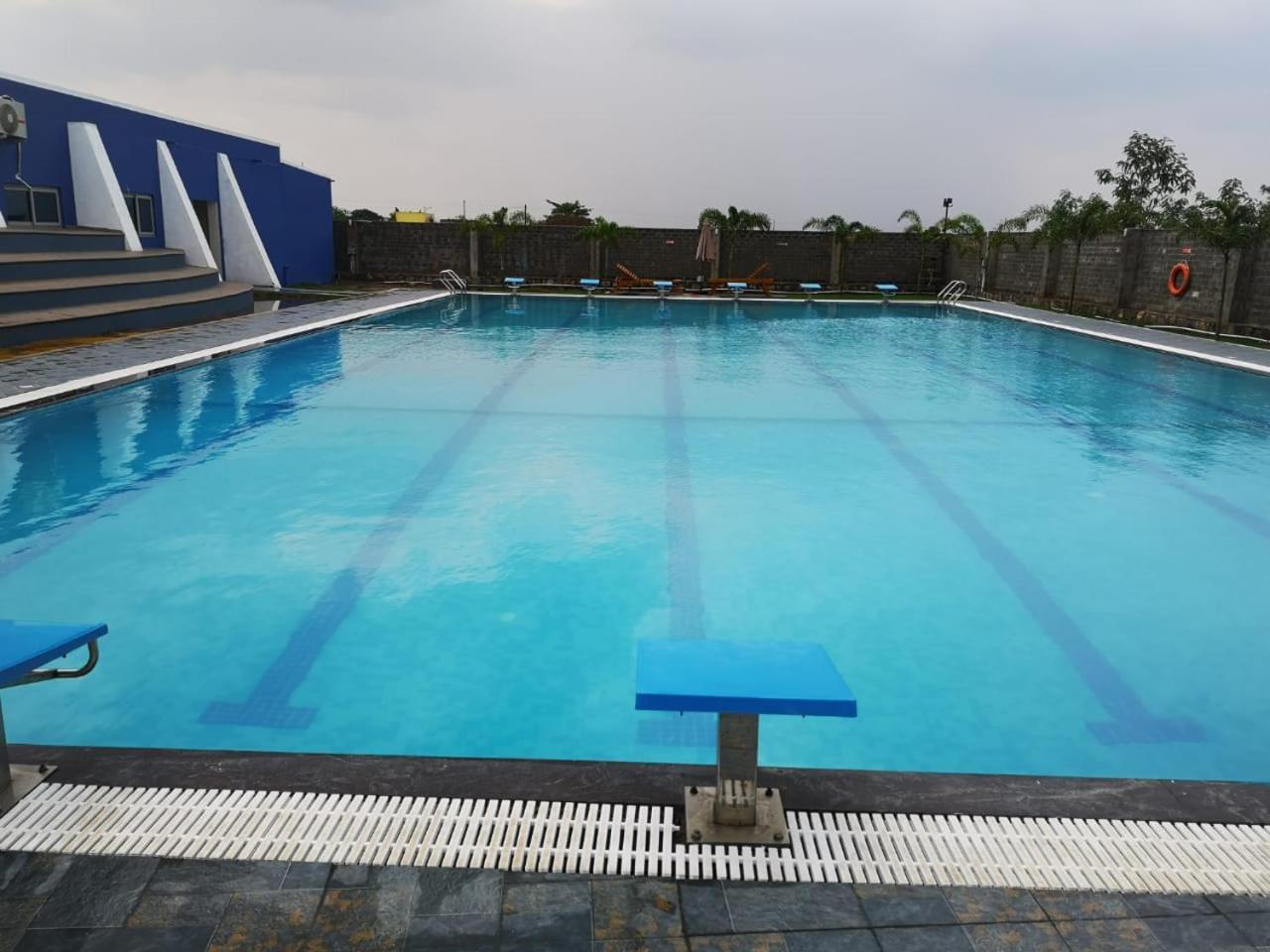 Silver Stone Park Resort, Kovilpatti 外观 照片